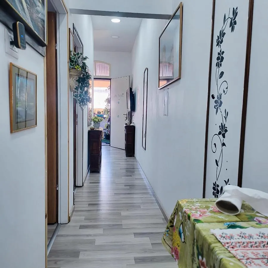 Eman Sweet Home - Cozy Privet Unique Apartment In Haifa Downtown 招待所