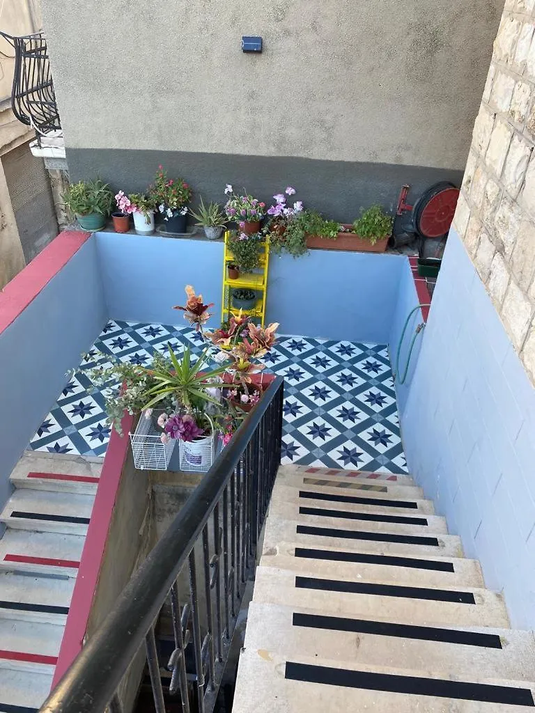 Гостевой дом Eman Sweet Home - Cozy Privet Unique Apartment In Haifa Downtown Израиль